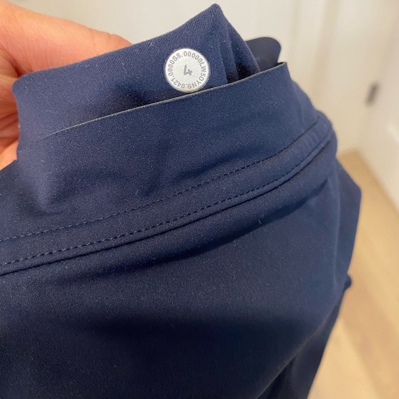 Navy blue lulu lemon leggings size 4 - Picture 3 of 4